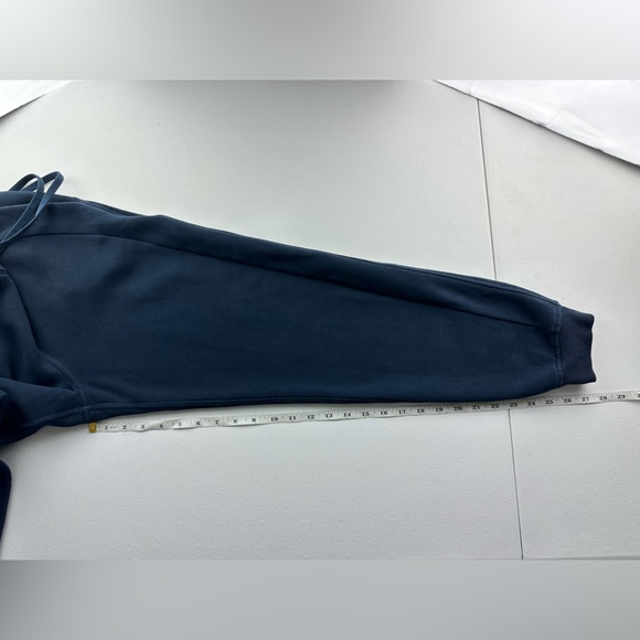 Lululemon Womens Scuba High Rise Jogger Size 6 True Navy Blue Drawstring Pockets - Picture 12 of 12